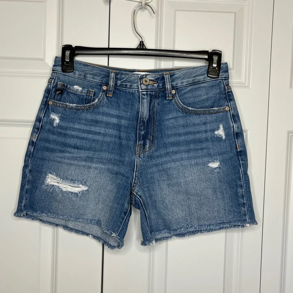 KanCan Distressed Denim Shorts Medium Wash High‎ Rise Cutoff Size 27 / 7